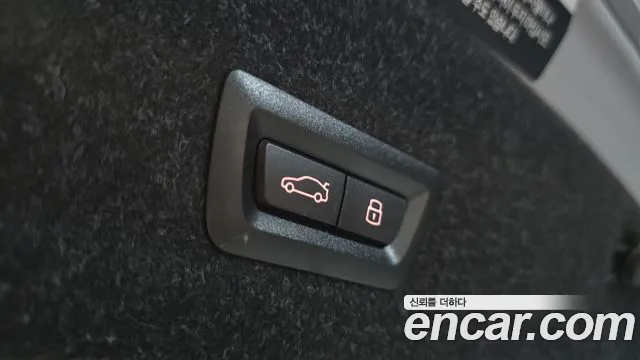 2025 BMW 3Series (G20) 320i M Sport Sold VIN WBA11FF05SFU89861 – interior seats