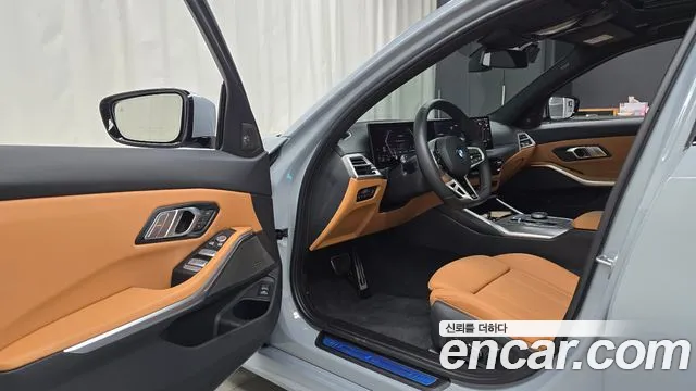 2025 BMW 3 Series (G20) 320i M Sport Sold VIN WBA11FF07SFU67814 – engine bay