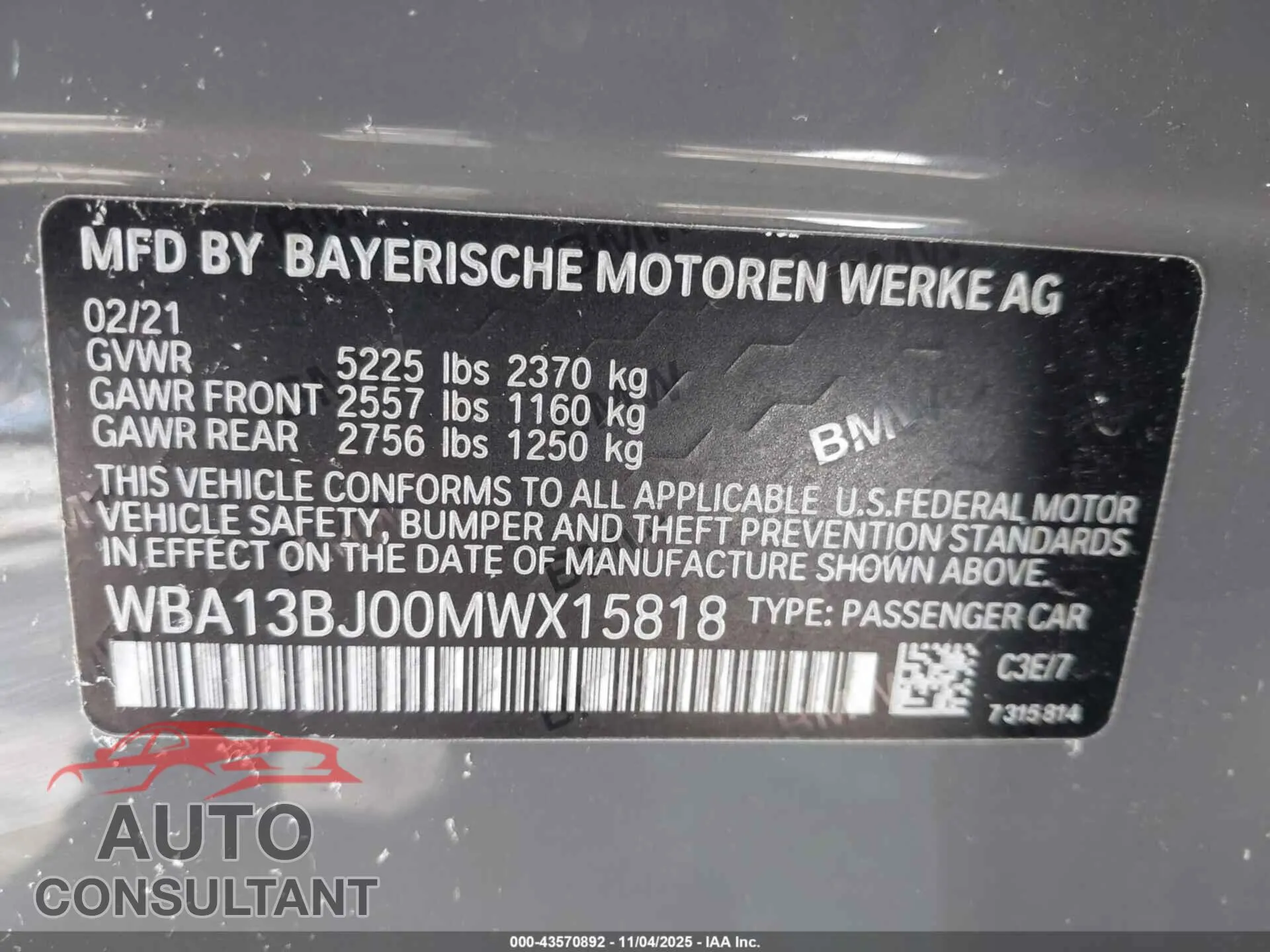 2021 BMW 530I Damaged VIN WBA13BJ00MWX15818 – trunk area