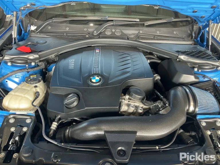 2014 BMW 1 Series Used VIN WBA1B72060P595638 – undercarriage