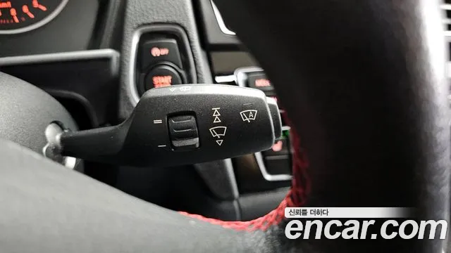 2017 BMW 1Series (F20) 118d Sport 5Door Sold VIN WBA1S5103H5D29414 – interior seats