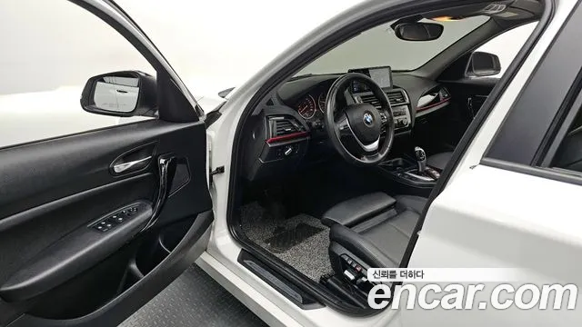 2017 BMW 1 Series (F20) 118d Sport 5Door Sold VIN WBA1S5103H5G76788 – photo 11