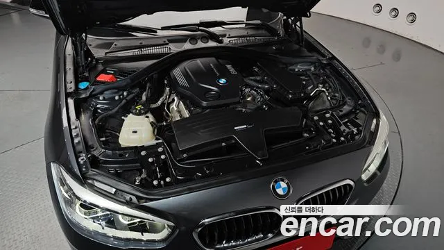 2017 BMW 1Series (F20) 118d Sport 5Door Sold VIN WBA1S5104HV993976 – photo 12