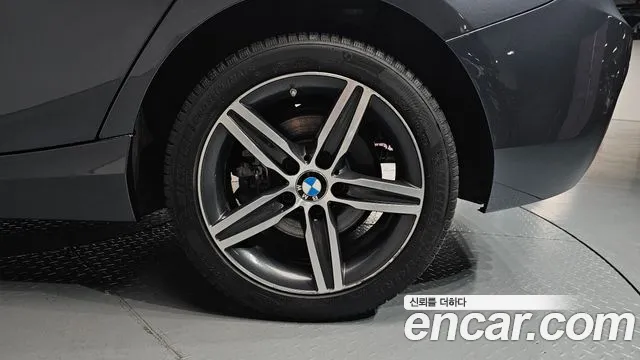 2017 BMW 1Series (F20) 118d Sport 5Door Sold VIN WBA1S5104HV993976 – photo 28