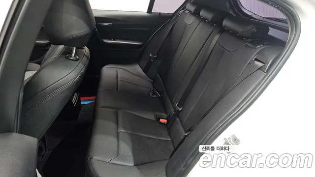 2017 BMW 1 Series (F20) 118d Sport 5Door Sold VIN WBA1S5107H5G77443 – dashboard