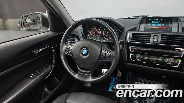 2017 BMW 1 Series (F20) 118d Sport 5Door Sold VIN WBA1S5107H5G77443 – photo 13