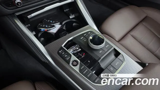 2025 BMW 4 Series (G22) 420i M Sport Pro Convertible Sold VIN WBA21DB01SCV28770 – trunk area