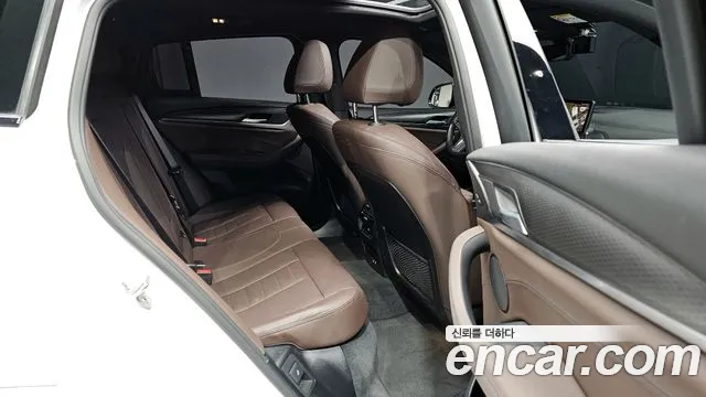 2022 BMW X4 (G02) xDrive20i M Sport Sold VIN WBA21DT00N9L93412 – trunk area