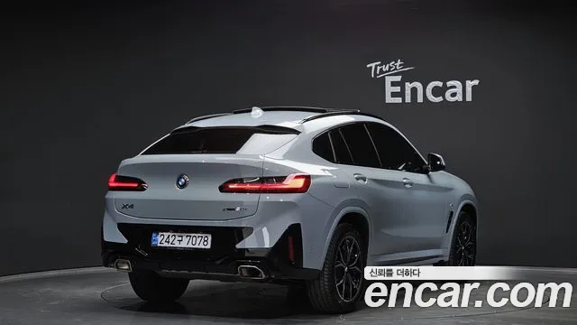 2024 BMW X4 (G02) xDrive20i M Sport Sold VIN WBA21DT01R9W33637 – interior seats