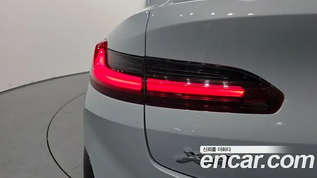 2022 BMW X4 (G02) xDrive20i M Sports Pro Sold VIN WBA21DT05N9N47418 – trunk area