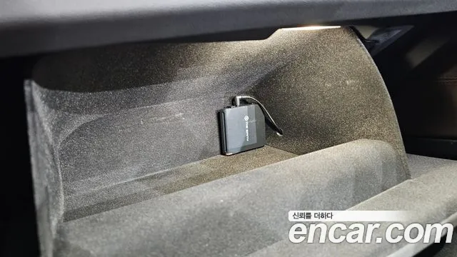 2025 BMW X4 (G02) xDrive20i M Sport Sold VIN WBA21DT09S9X92735 – interior seats