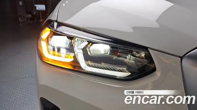 2025 BMW X4 (G02) xDrive20i M Sport Sold VIN WBA21DT09S9X92735 – trunk area
