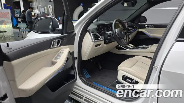2024 BMW X7 (G07) xDrive 40i M Sport 6STR Sold VIN WBA21EM01R9T39109 – trunk area