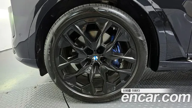 2025 BMW X7 (G07) xDrive 40i M Sport 7STR Sold VIN WBA21EM01S9082040 – photo 16