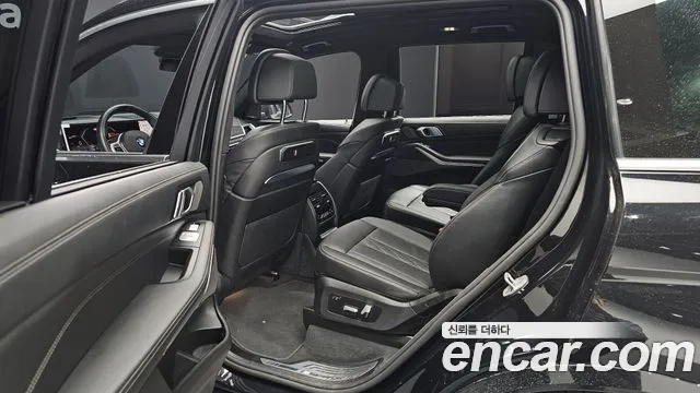 2025 Bmw X7 (G07) Xdrive 40i M Sport 6str Sold VIN WBA21EM01S9Z20647 – front exterior