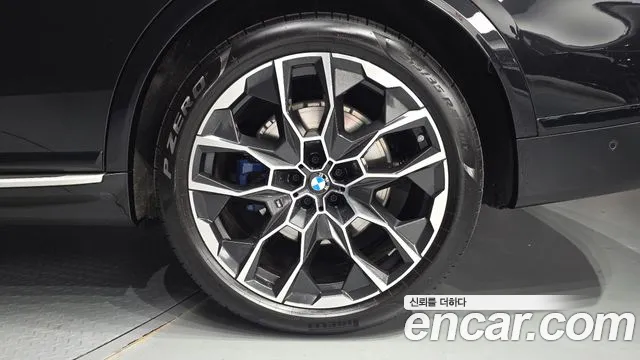 2025 BMW X7 (G07) xDrive 40i M Sport 6STR Sold VIN WBA21EM02S9100755 – photo 25
