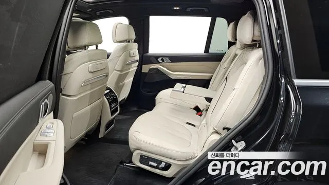 2025 BMW X7 (G07) xDrive 40i M Sport 7STR Sold VIN WBA21EM05S9Z57670 – photo 17