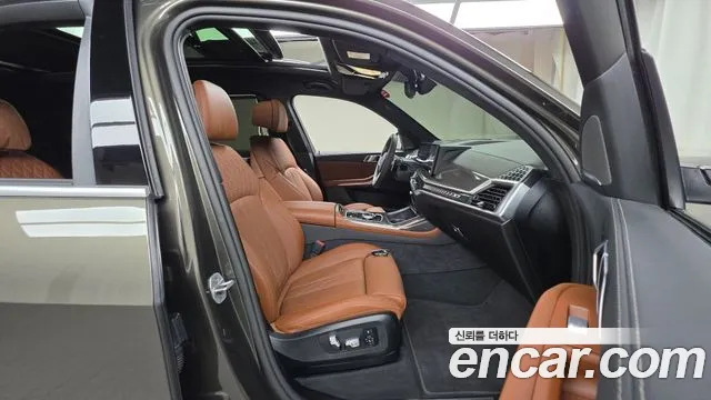 2025 BMW X7 (G07) xDrive 40i M Sport 6STR Sold VIN WBA21EM0XS9Z39455 – photo 24