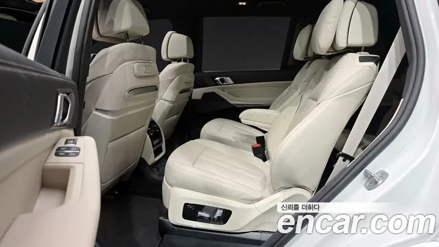 2026 BMW X7 (G07) xDrive 40d M Sport 6STR Sold VIN WBA21EN00T9163773 – photo 18