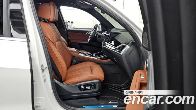 2024 BMW X7 (G07) xDrive 40d M Sport 7 STR Sold VIN WBA21EN09R9V85629 – undercarriage