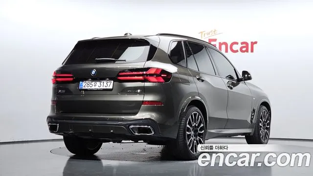2025 BMW X5 (G05) xDrive 40i M Sport VIN WBA21EU0XS9136225