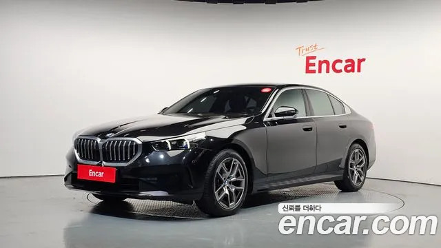 2024 BMW 5Series (G60) 520i Sold VIN WBA21FJ01RCT00520 – rear exterior