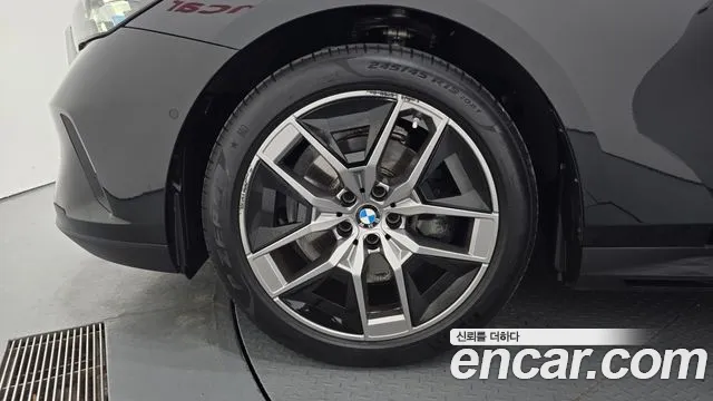 2024 BMW 5Series (G60) 520i Sold VIN WBA21FJ01RCT00520 – trunk area
