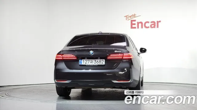2025 BMW 5 Series (G60) 520i Sold VIN WBA21FJ01SCT82920 – odometer reading