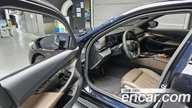 2025 Bmw 5series (G60) 520i M Sport Sold VIN WBA21FJ01SCV53245 – front exterior
