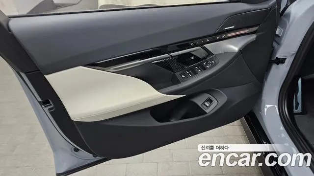 2024 BMW 5Series (G60) 520i M Sport Sold VIN WBA21FJ04RCS33279 – trunk area