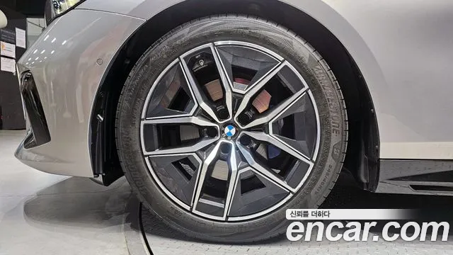 2025 BMW 5 Series (G60) 520i M Sport Sold VIN WBA21FJ04SCV55555 – trunk area