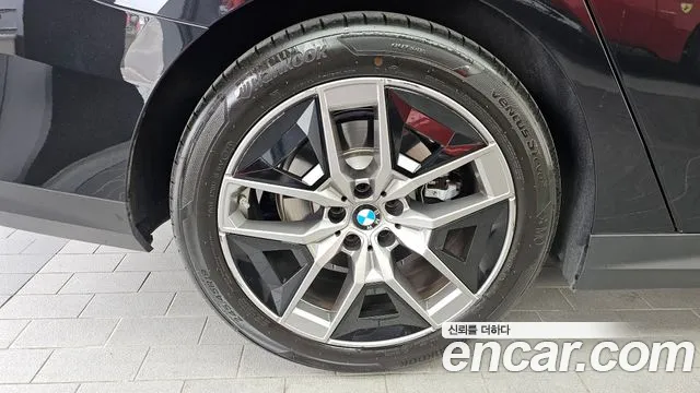 2025 BMW 5Series (G60) 520i Sold VIN WBA21FJ06SCU11635 – side profile