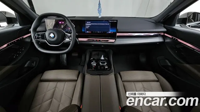 2025 BMW 5Series (G60) 520i Sold VIN WBA21FJ06SCU11635 – photo 29