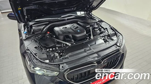 2024 BMW 5 Series (G60) 520i M Sport Sold VIN WBA21FJ07RCT10498 – photo 21