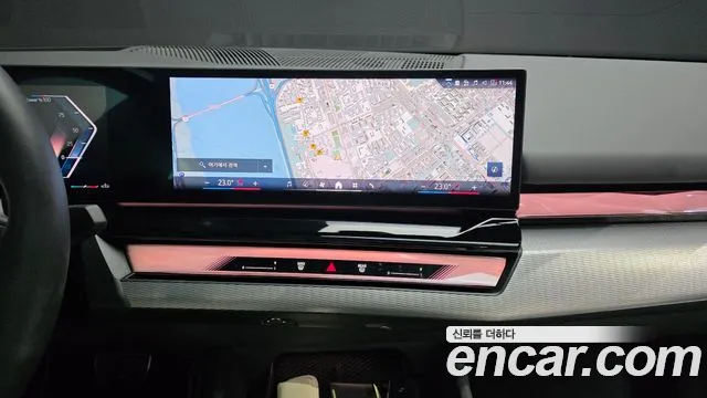 2025 BMW 5 Series (G60) 520i M Sport Sold VIN WBA21FJ07SCU68572 – dashboard