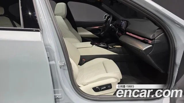 2025 BMW 5 Series (G60) 520i M Sport Sold VIN WBA21FJ07SCU68572 – engine bay