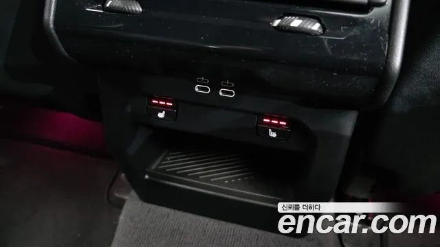 2025 BMW 5 Series (G60) 520i M Sport Sold VIN WBA21FJ09SCU40319 – interior seats