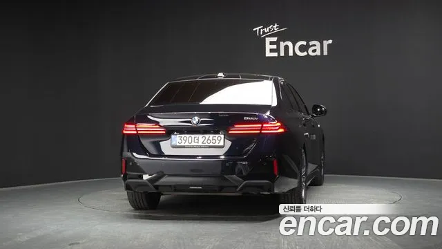 2025 BMW 5Series (G60) 520i M Sport Sold VIN WBA21FJ0XSCV43703 – photo 30