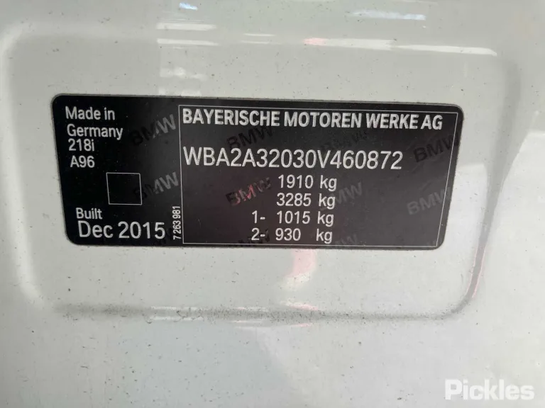 2016 BMW 218i Damaged VIN WBA2A32030V460872 – dashboard