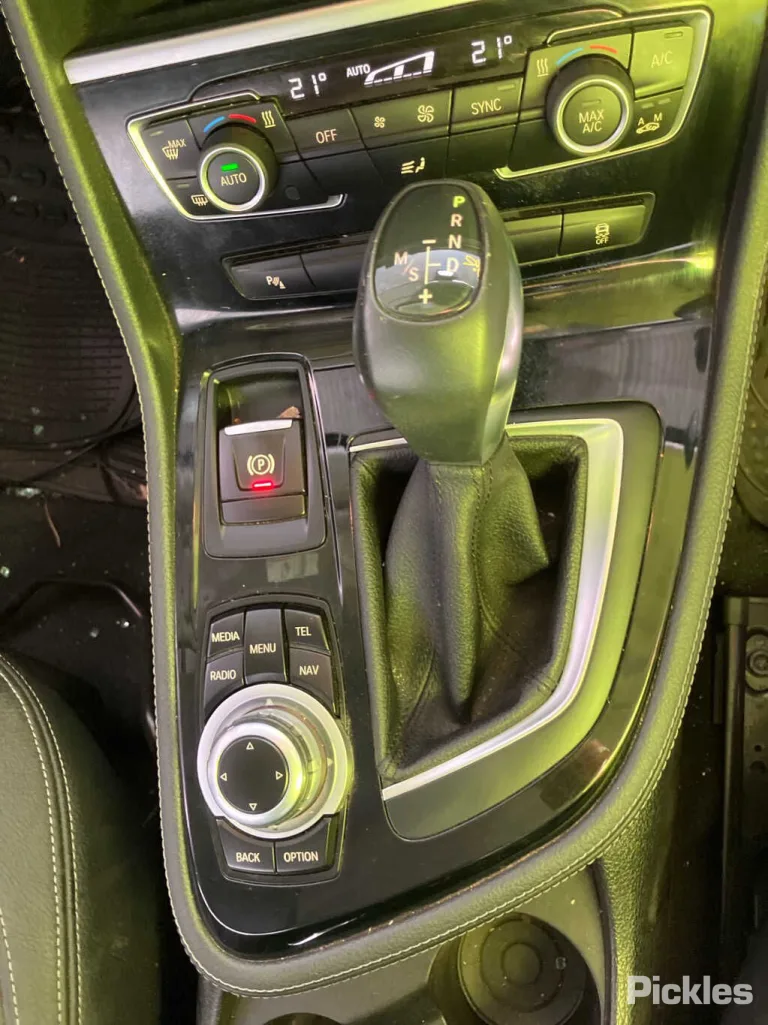 2016 BMW 218i Damaged VIN WBA2A32030V460872 – photo 17