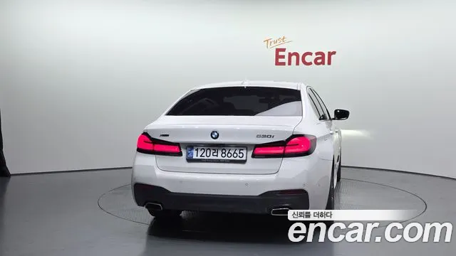 2021 BMW 5 Series (G30) 530i xDrive M Sport Package Sold VIN WBA31BJ05MWW97900 – interior seats