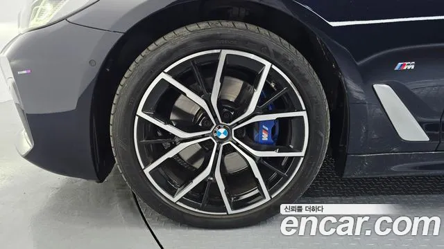 2022 BMW 5 Series (G30) 530i xDrive M Sport Package Sold VIN WBA31BJ06NCJ94380 – interior seats