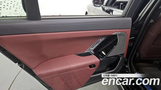 2025 BMW 7 Series (G70) 740i xDrive M Sport Limited Sold VIN WBA31EH01SCT53440 – interior seats