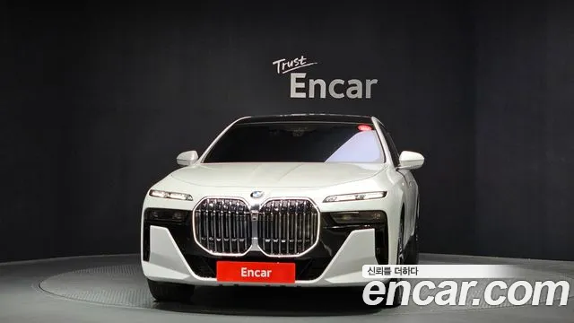 2025 Bmw 7series (G70) 740i Xdrive M Sport Sold VIN WBA31EH03SCT83667 – front exterior