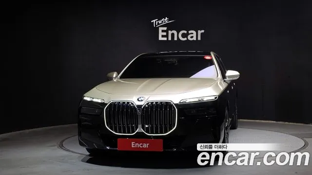 2025 BMW 7 Series (G70) 740i xDrive M Sport Sold VIN WBA31EH09SCV42899 – engine bay