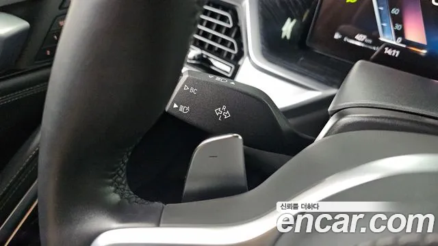 2024 BMW X6 (G06) xDrive40i M Sport Sold VIN WBA31EX04R9S95672 – interior seats