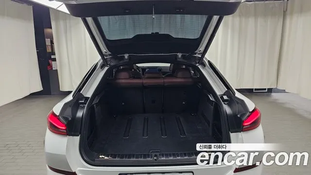 2024 BMW X6 (G06) xDrive40i M Sport Sold VIN WBA31EX05R9W46654 – rear exterior