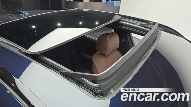 2024 BMW X6 (G06) xDrive40i M Sport Sold VIN WBA31EX06R9U91936 – interior seats