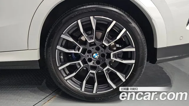 2024 BMW X6 (G06) xDrive40i M Sport Sold VIN WBA31EX08R9V71044 – photo 24