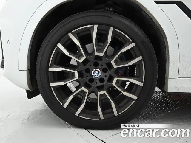 2024 BMW X6 (G06) xDrive40i M Sport Sold VIN WBA31EX08R9V96428 – engine bay